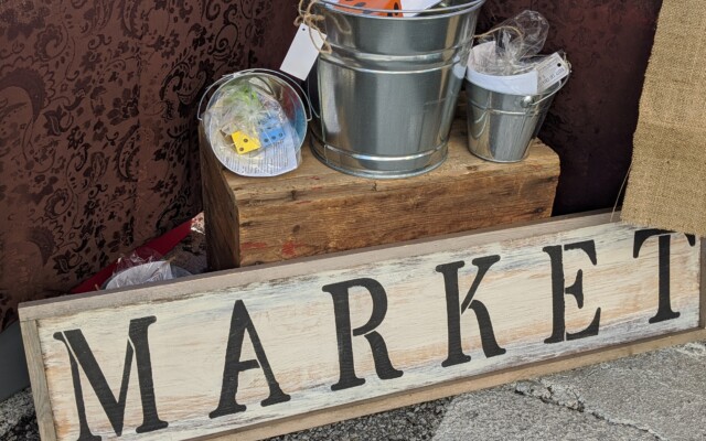 Market1